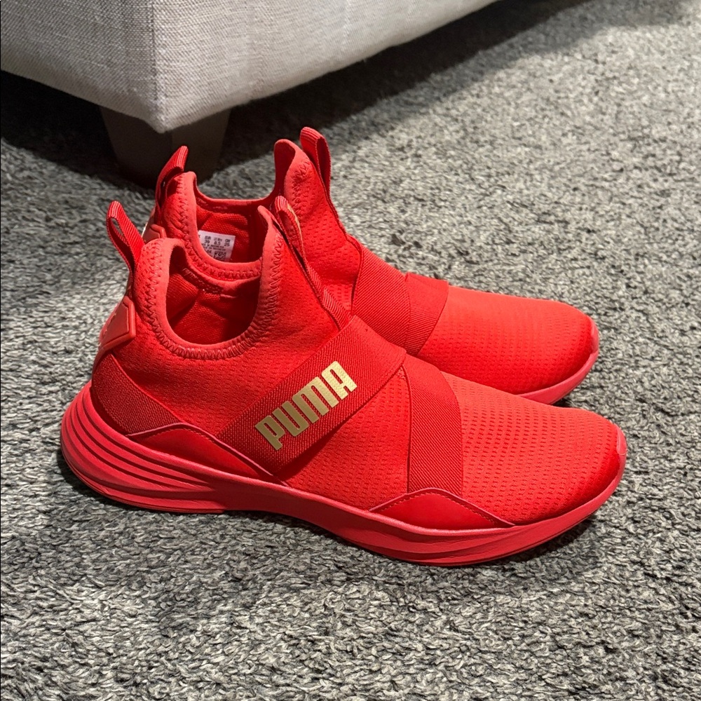 8 1/2 puma sneakers